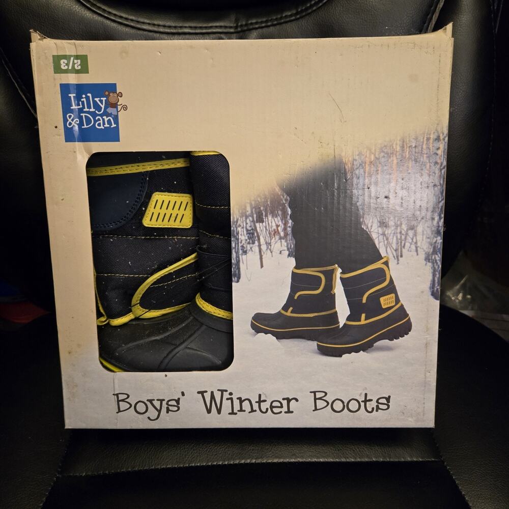 Lily & Dan Boys Winter Boots Size 2/3 Black & Yellow New in Box Never Worn